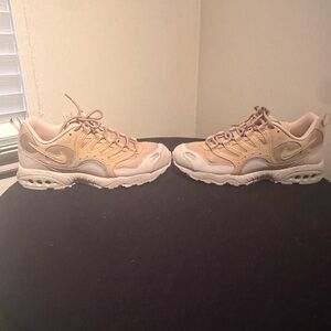 Nike Air Terra Humara SP
Sesame